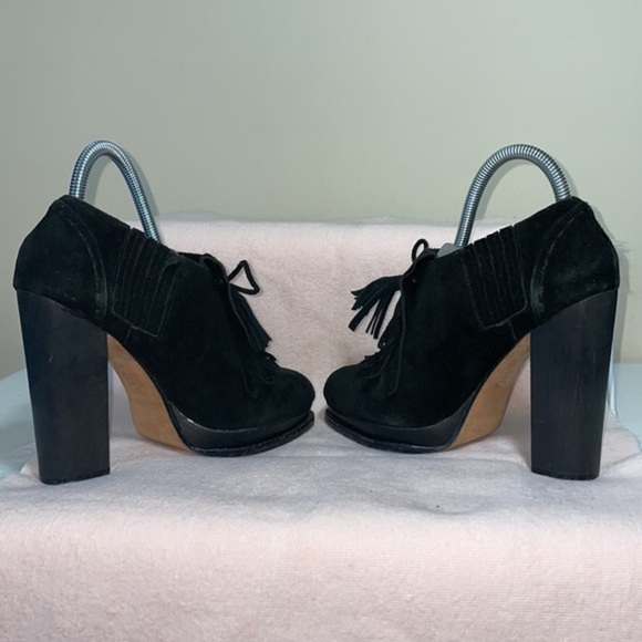 NWT Charles David Black Suede Tassel Fringe Block Heel Pumps Size 7 - Picture 6 of 12